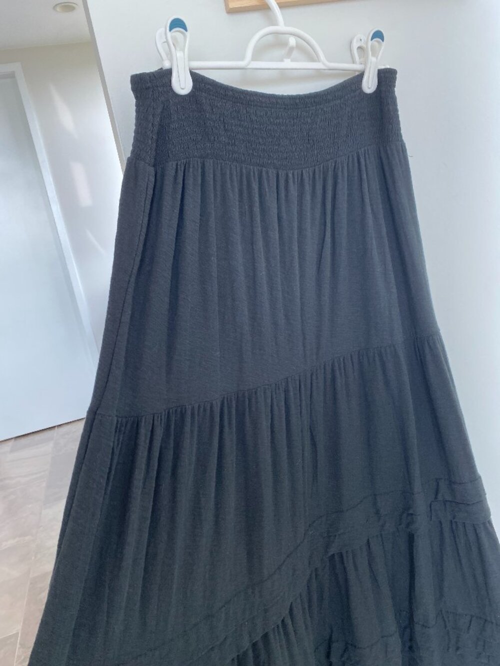 Nation LTD Tiered Midi Skirt Black SZ M Minimalist Boho Flowy